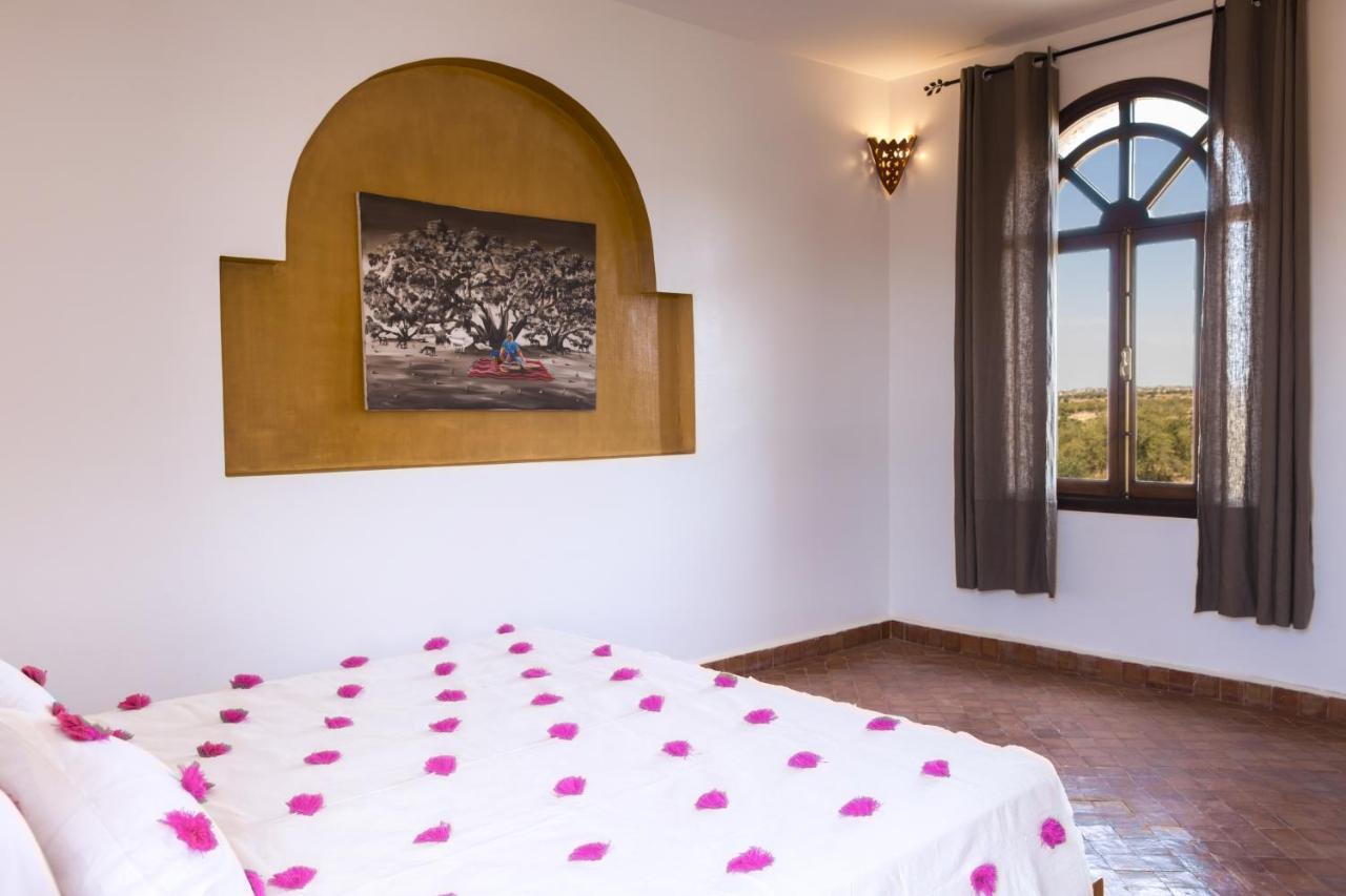 Riad Les Trois Merveilles Essaouira Exterior photo